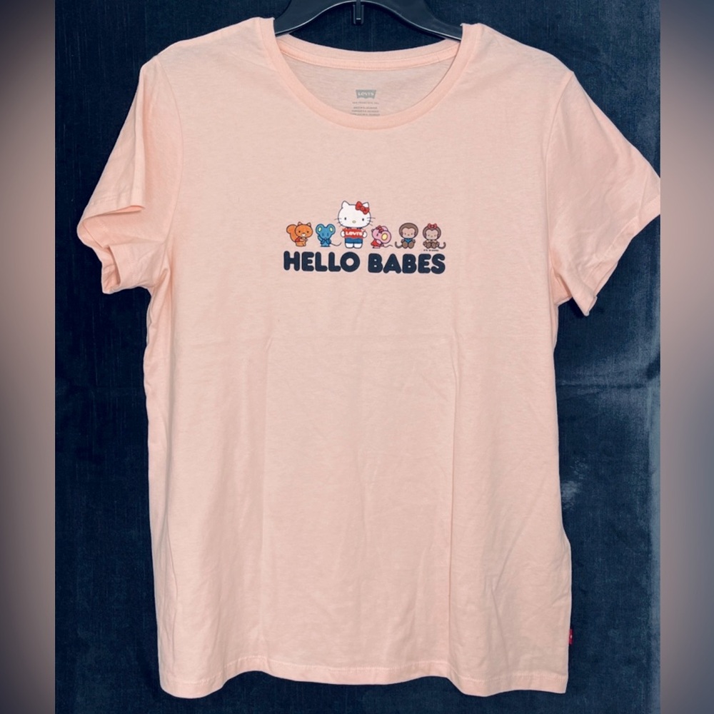 Levi’s Hello Kitty Tee